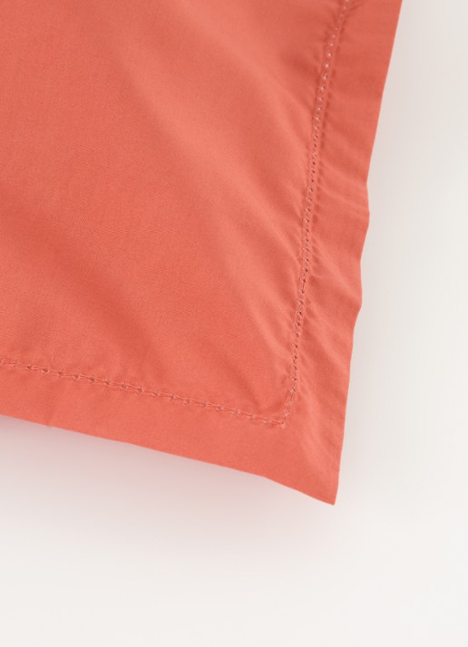 Olivier Desforges ALCOVE   Rouge   Pillow case - voorkant 2 steenrood