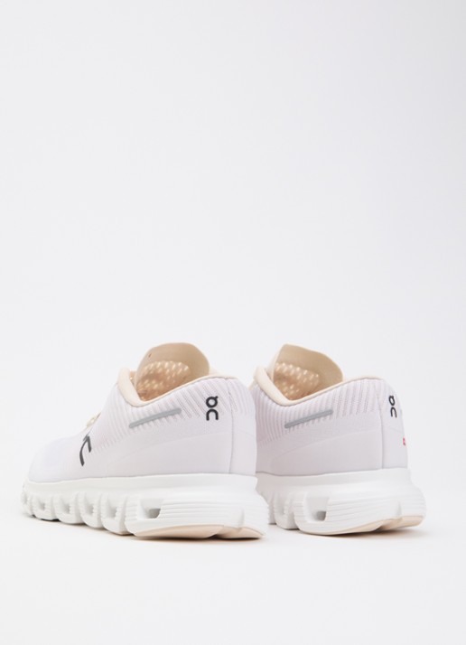 On Cloud 6 Push sportschoen van mesh met logo  - achterkant zand