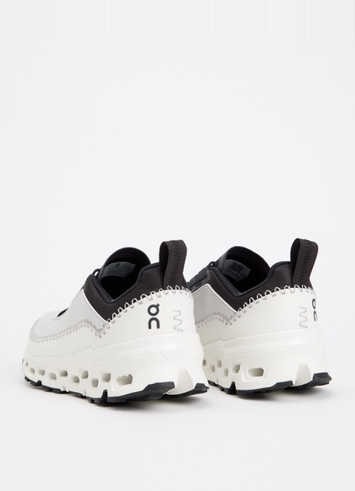 On Cloudaway 2 sneaker met structuur en borduring - achterkant 4 zwart
