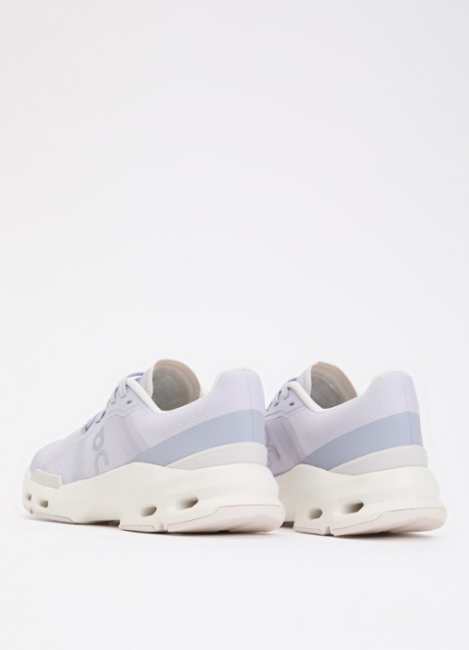On Cloudpulse sneaker met mesh details - achterkant 4 lichtpaars