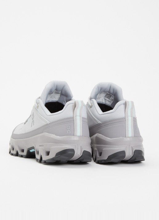 On Cloudrock sneaker met gebreid bovenwerk en logo - achterkant grijs