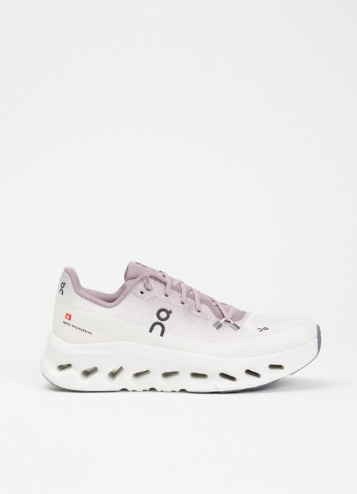 On Cloudtilt sneaker met mesh details - voorkant oudroze