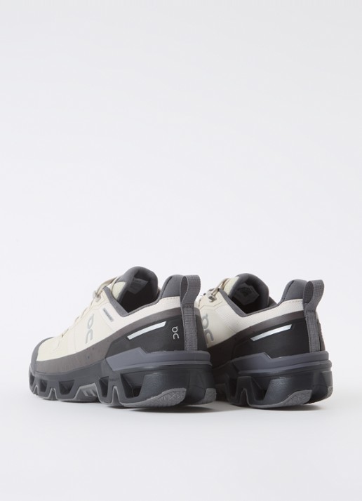 On Cloudwander Waterproof sneaker met mesh details - achterkant beige