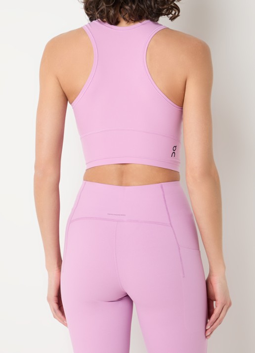 On Studio crop top met logo - achterkant 4 roze