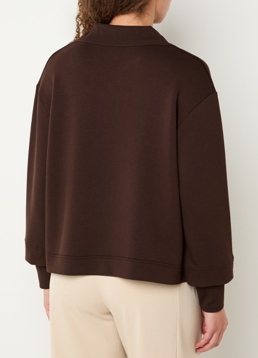 OPUS Ghya sweater met V-hals - achterkant bruin