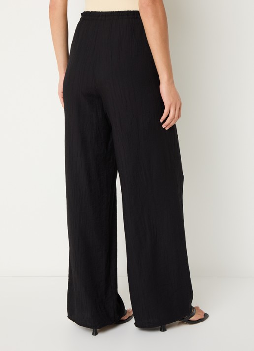 OPUS Marou high waiste wide fit pantalon met structuur - achterkant 3 zwart
