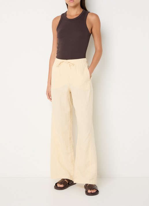 OPUS Mileni high waist wide fit pantalon met steekzakken - voorkant 4 geel