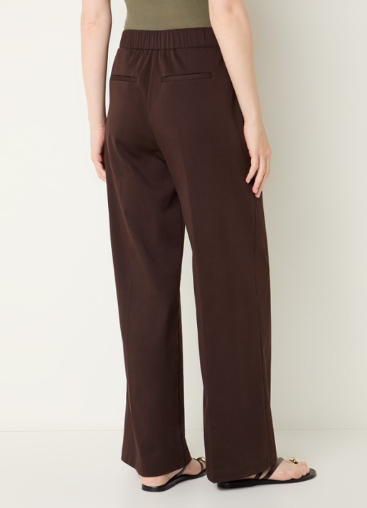 OPUS Mucia high waist straight fit broek met steekzakken - achterkant bruin