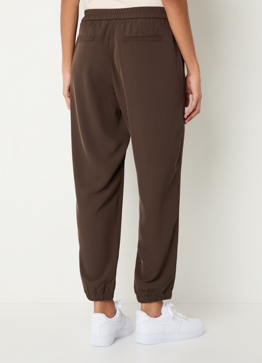 OPUS Myha high waist tapered fit joggingbroek met steekzakken - achterkant 3 bruin