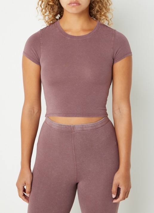Organic Basics Core Baby pyjamatop van  katoen - detail 3 donkerroze