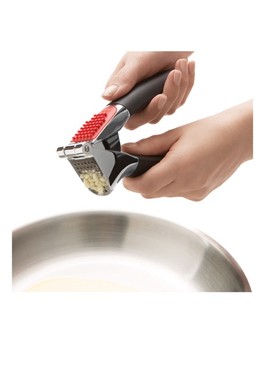 Oxo Good Grips Knoflookpers - detail 3 zwart