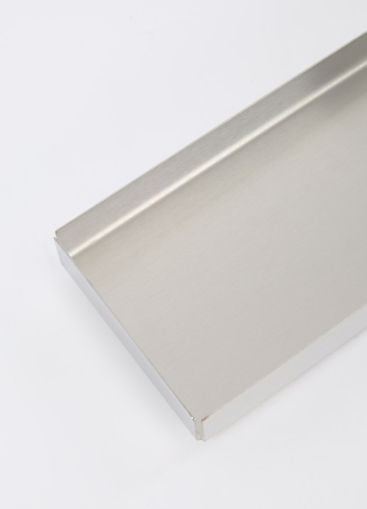 OYOY Living Design Bakku serveerschaal 23 cm - voorkant 2 zilver