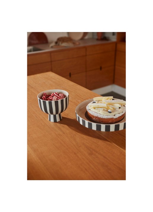 OYOY Living Design Toppu schaal 15 cm - detail 2 zwart