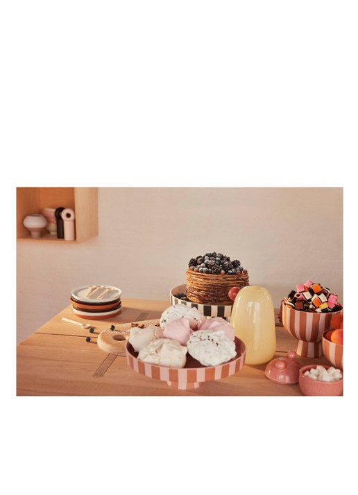 OYOY Living Design Toppu schaal op voet 15 cm - detail 4 roze
