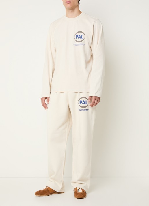 PAL Sporting Goods Longsleeve met logo- en backprint - voorkant 3 beige