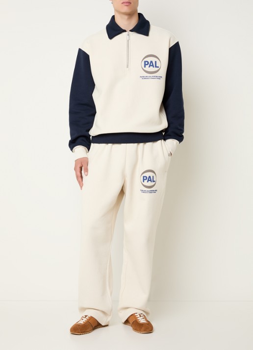 PAL Sporting Goods Pre Game loose fit joggingbroek met logo - voorkant 5 beige