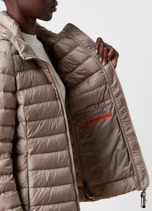 Parajumpers Genie puffer jack met donsvulling en ritszakken - detail 6 donkerbeige