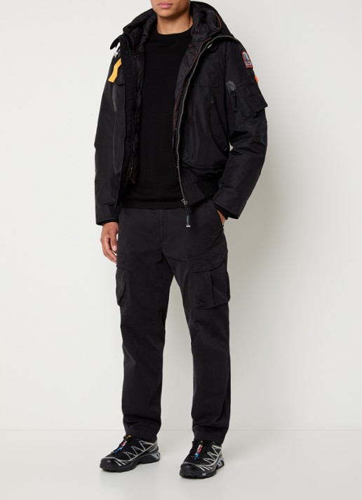 Parajumpers Gobi gewatteerd bomberjack met donsvulling en logoborduring - voorkant 3 zwart