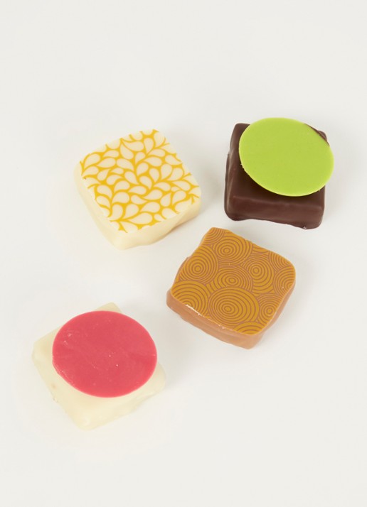 Patisserie de Bijenkorf Chocolade bonbons 9 stuks - voorkant 3 undefined