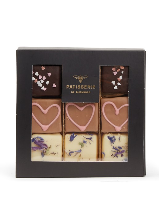 Patisserie de Bijenkorf Love chocolade bonbons 9 stuks - voorkant undefined