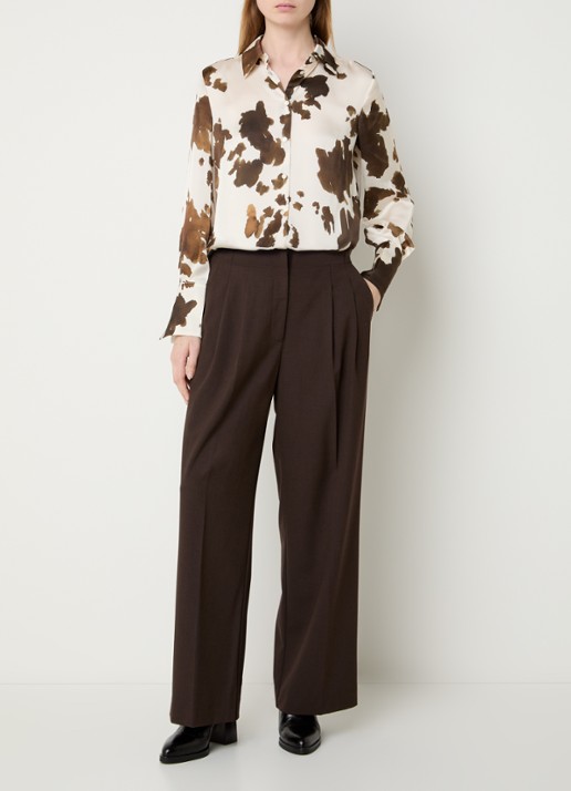 Pennyblack Balpe blouse van satijn met print - voorkant 3 hazelnootbruin