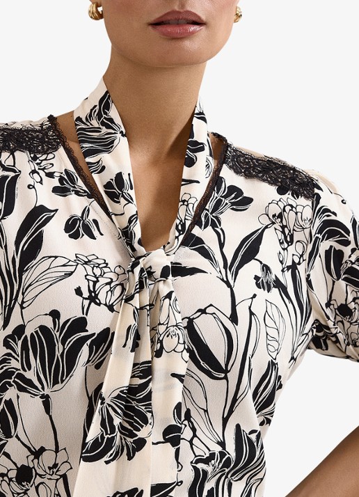 Phase Eight Aisra tuniek met bloemenprint en sjaalkraag - detail 2 zwart