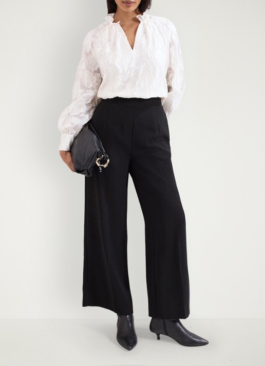 Phase Eight Amal blouse met bloemenprint - voorkant 8 gebroken wit