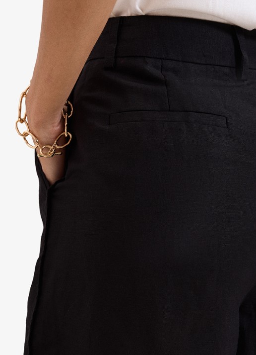 Phase Eight Arnie high waist loose fit korte broek in linnenblend - detail 5 zwart