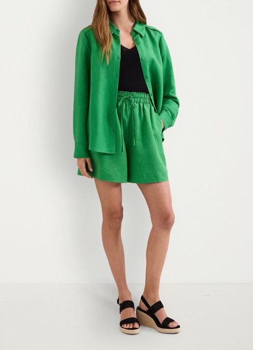 Phase Eight Arnie loose fit korte broek in linnenblend  - voorkant 7 groen