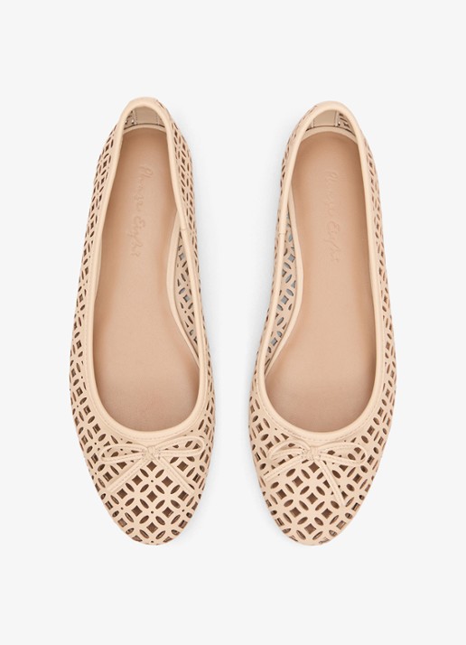 Phase Eight Ballerina van leer - voorkant 8 creme