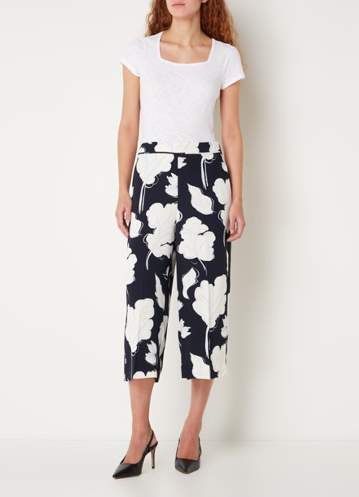 Phase Eight Bella T-shirt met stretch - voorkant 4 wit