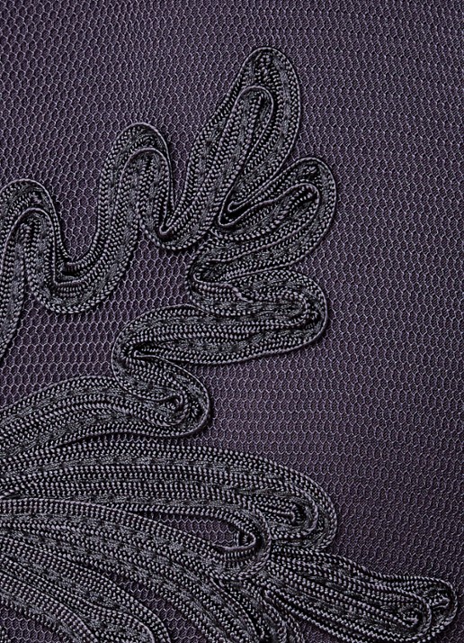Phase Eight Clara midi wikkeljurk met bloemborduring - detail 4 donkerblauw