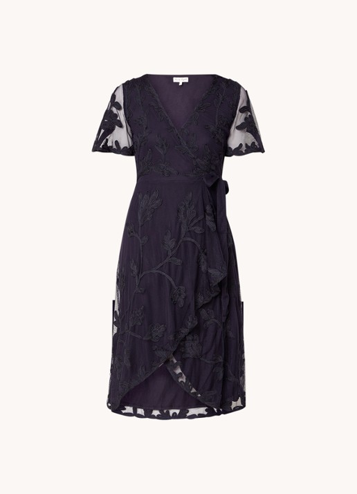 Phase Eight Clara midi wikkeljurk met bloemborduring - voorkant donkerblauw