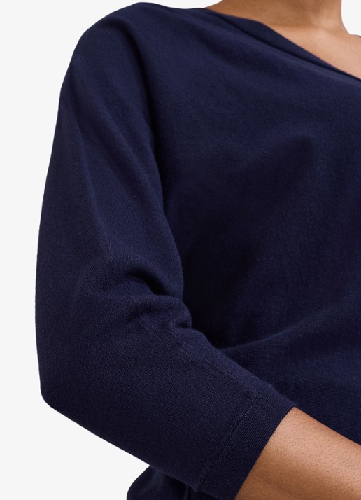 Phase Eight Cristine fijngebreid vest met vleermuismouw - detail 4 donkerblauw