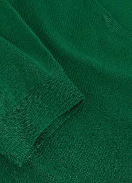 Phase Eight Cristine fijngebreide trui met boothals - detail 4 groen
