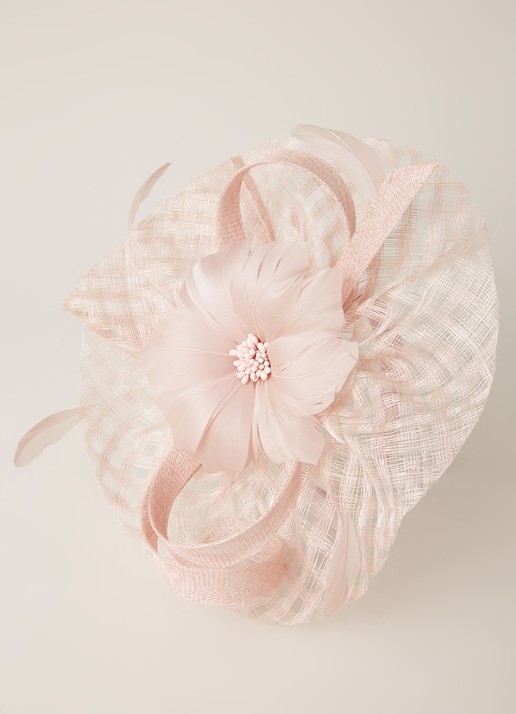 Phase Eight Danna Flower Disc Fascinator haarband met veren - detail lichtroze