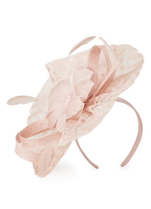Phase Eight Danna Flower Disc Fascinator haarband met veren - voorkant 2 lichtroze