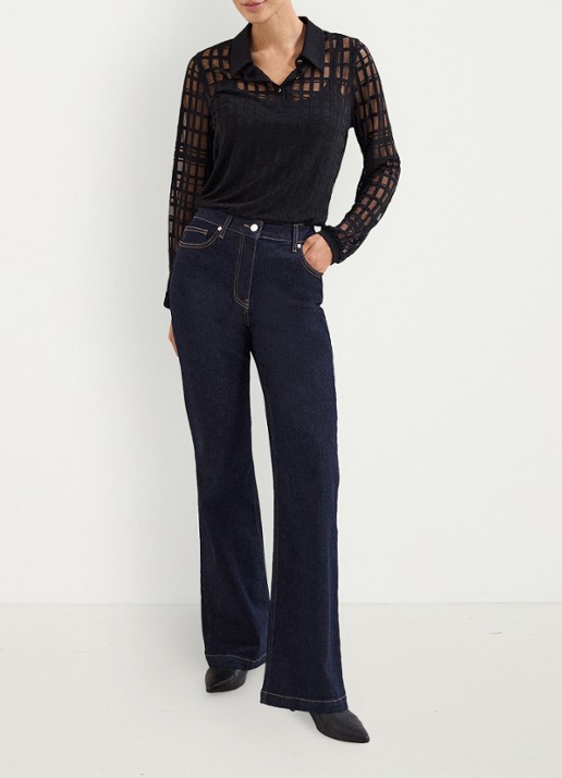 Phase Eight Kennedy semi-transparante blouse met polokraag - voorkant 8 zwart