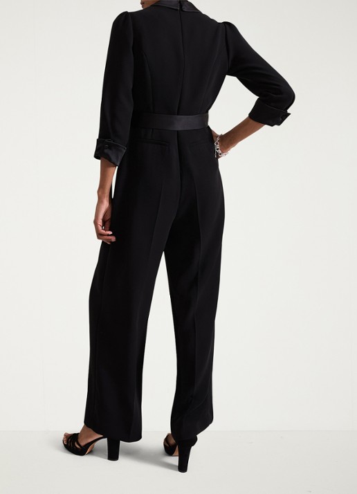 Phase Eight Kylie Tux jumpsuit met steekzakken en strikceintuur - achterkant zwart