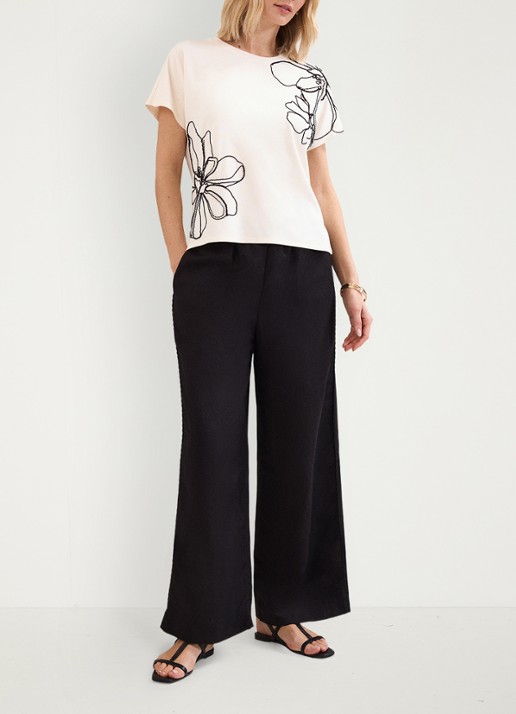 Phase Eight Malani T-Shirt met kralendecoratie - voorkant 7 wit