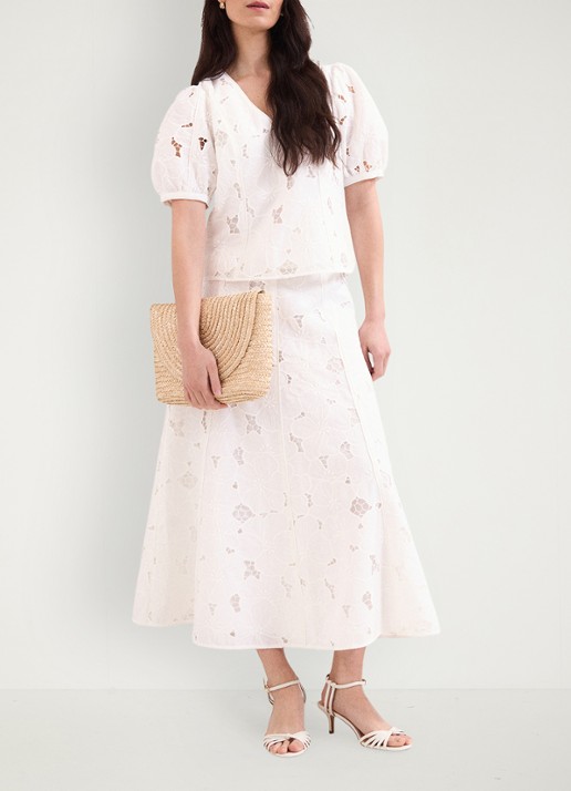 Phase Eight Marina top met broderie - voorkant 2 ivoor