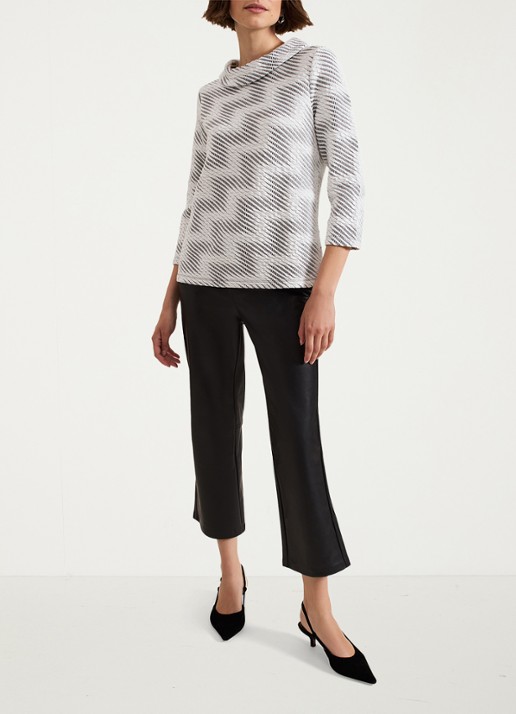 Phase Eight Mya straight fit cropped broek van imitatieleer - voorkant 5 zwart