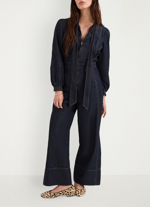 Phase Eight Patricia wide fit jumpsuit met strikkraag - voorkant 2 indigo