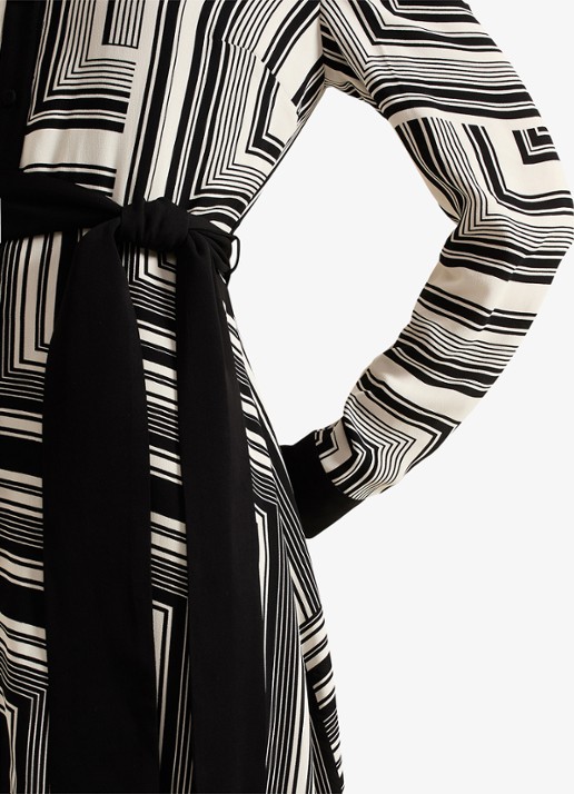 Phase Eight Pia midi blousejurk grafische print - detail 5 zwart