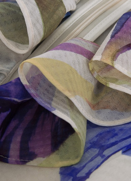 Phase Eight Rachel mouwloze maxi jurk met volant - detail 6 lavendel