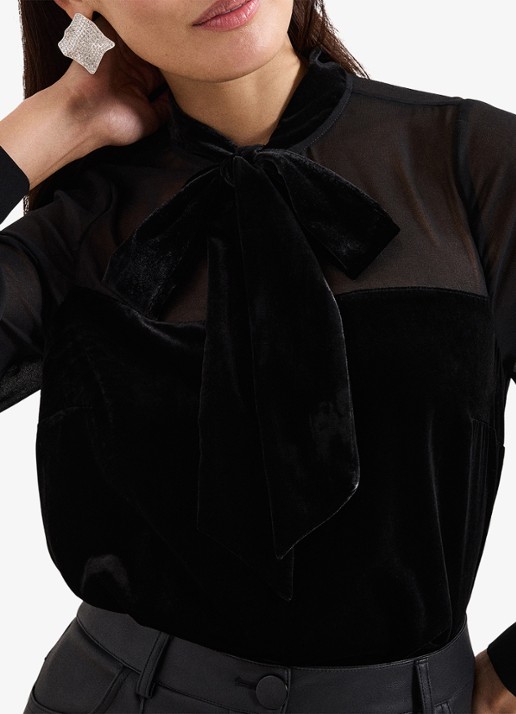 Phase Eight Raye blouse van fluweel - detail 5 zwart