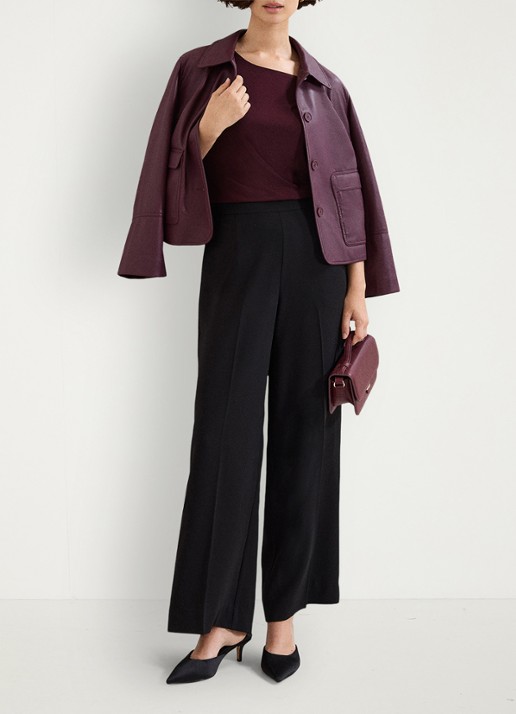 Phase Eight Samie top met asymmetrische hals - detail 6 bordeauxrood