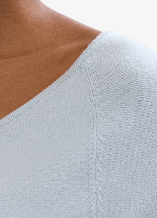 Phase Eight Senita fijngebreide trui met V-hals - detail 5 lichtblauw