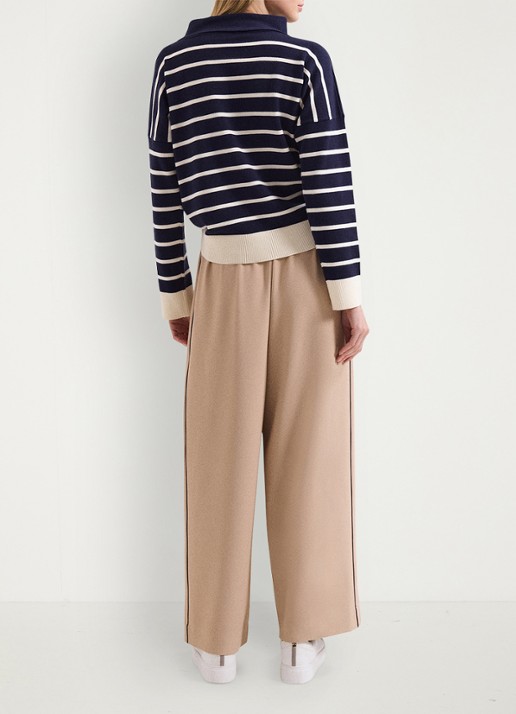Phase Eight Skye high waist wide fit trackpant met streep detail - achterkant 7 camel