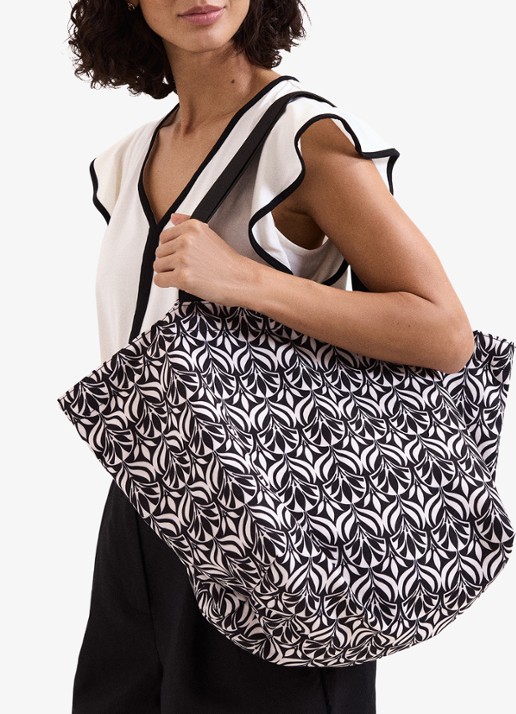 Phase Eight Strandtas met grafische print - voorkant 2 zwart